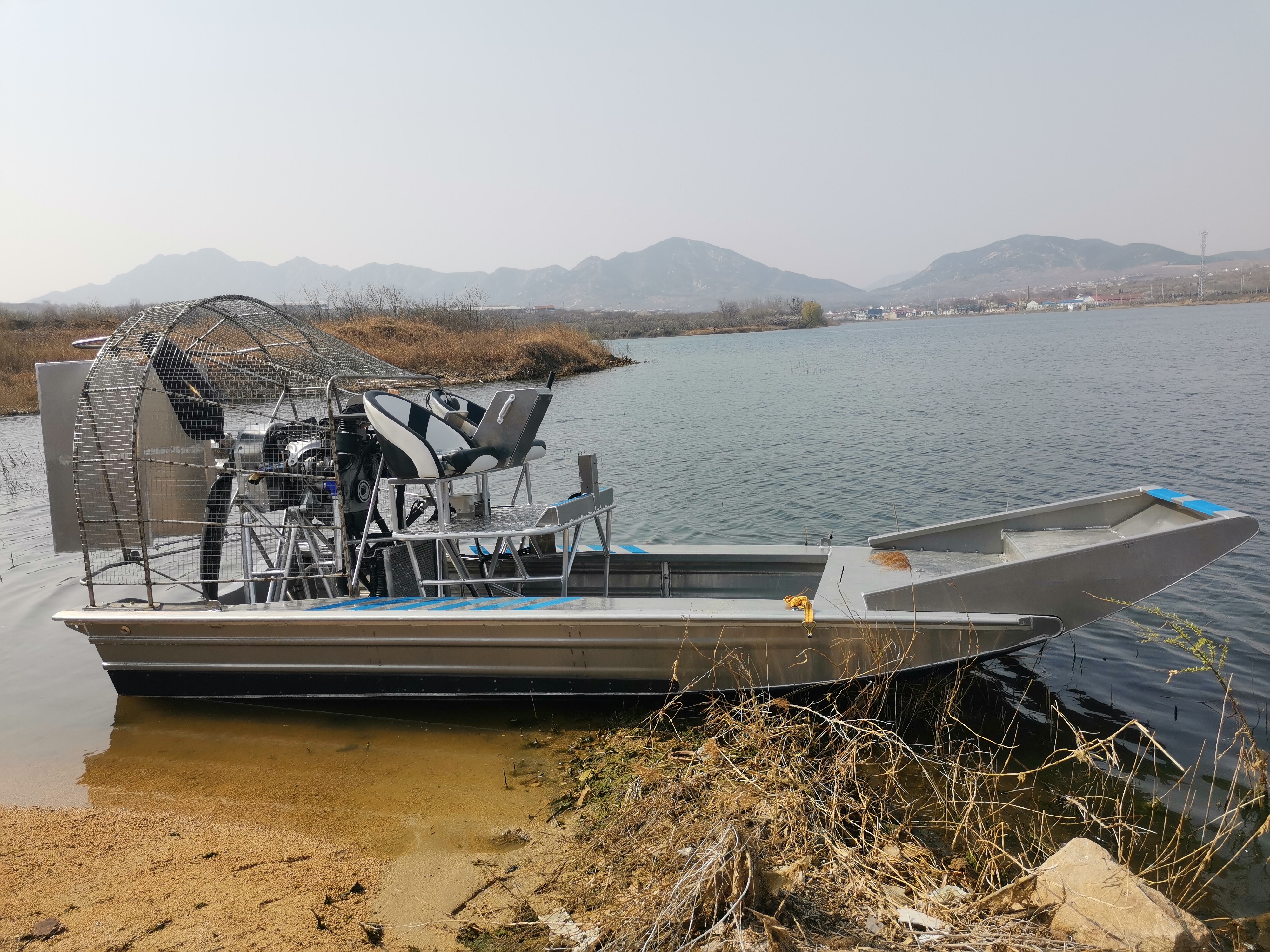 Barcos de alumínio personalizados