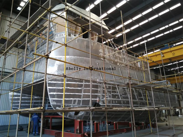 Barco de alumínio sob medida