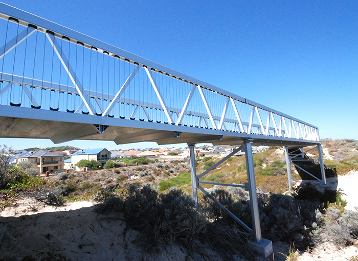 Abelly fornece a cofragem de alumínio para a construção de casas na Índia.